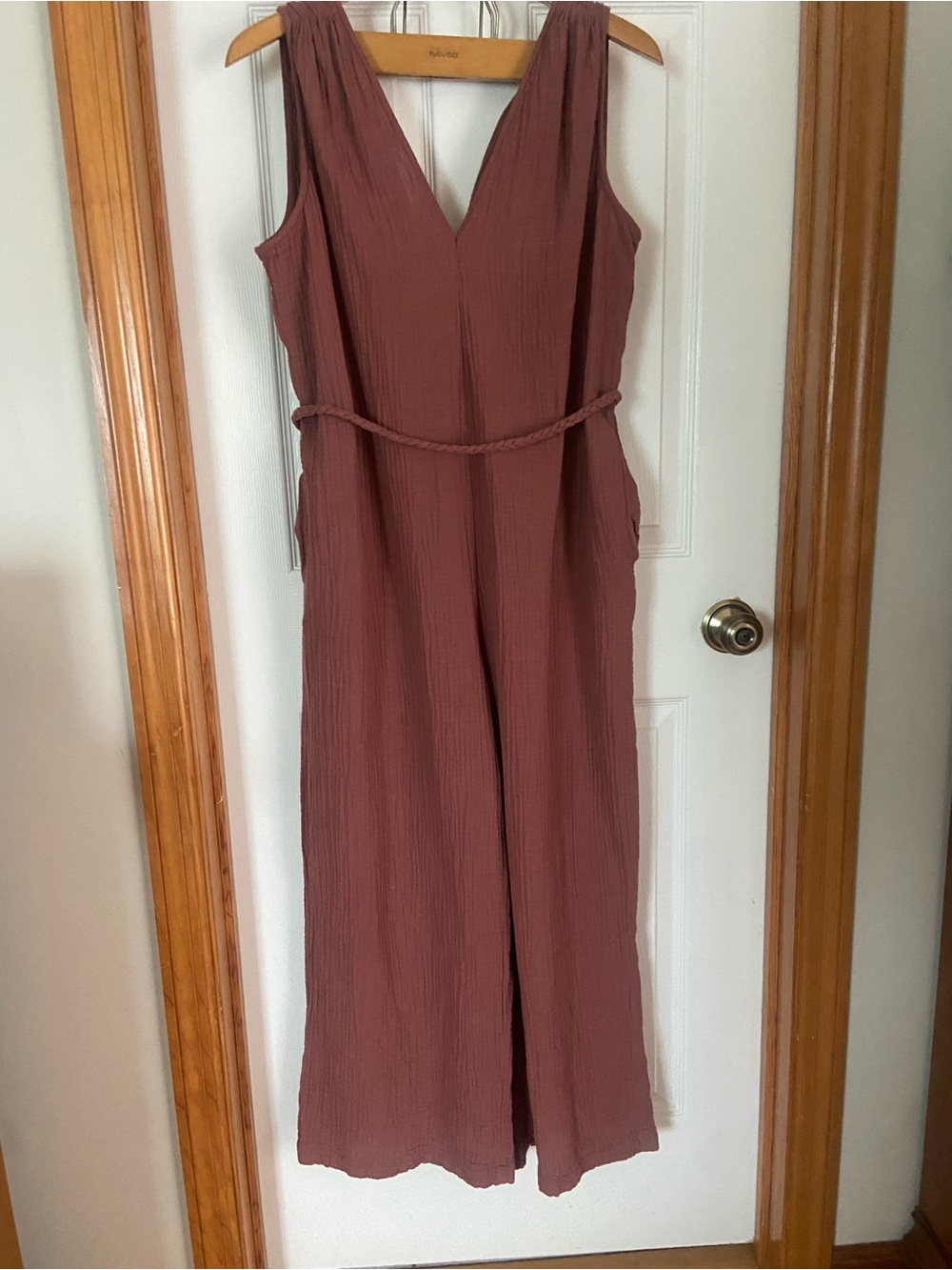 Universal Thread Mauve Sleeveless V-Neck Jumpsuit